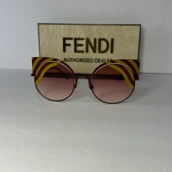 💯 - New Authentic Fendi FF 0215/s 00l9- X4 Burgundy Cat Eye Sunglasses - Picture 7 of 17